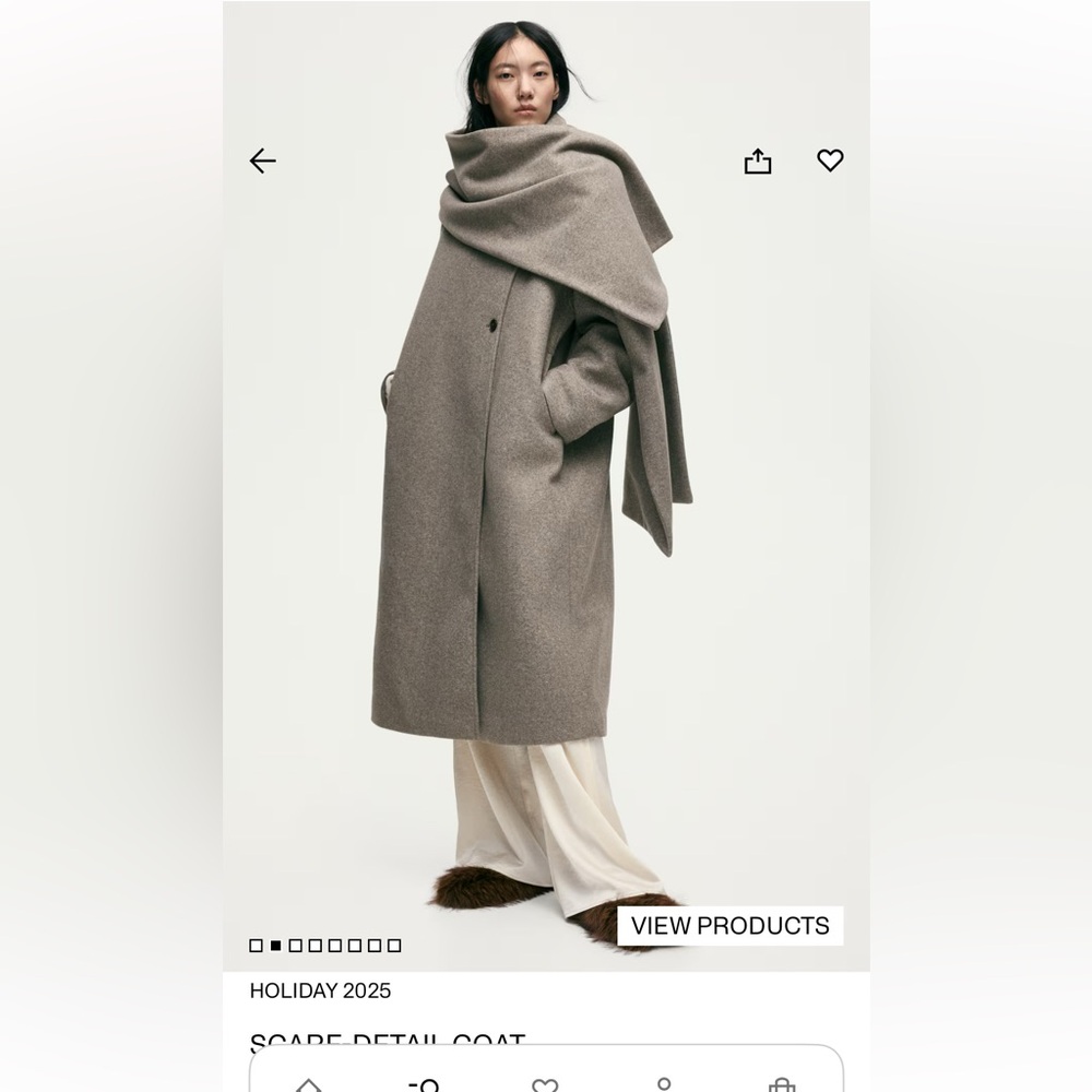 Wool coat with scarve